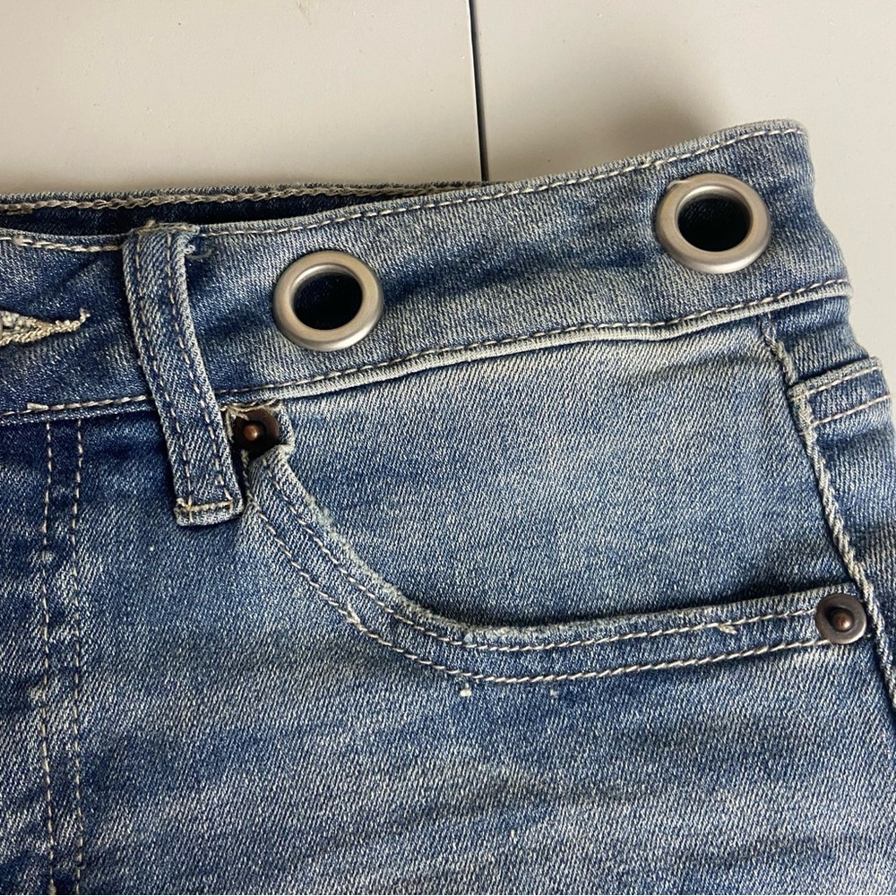 Altar’d State Size 25 Cut Off Denim Shorts Distressed Grommets Button Fly Grunge - Picture 9 of 11